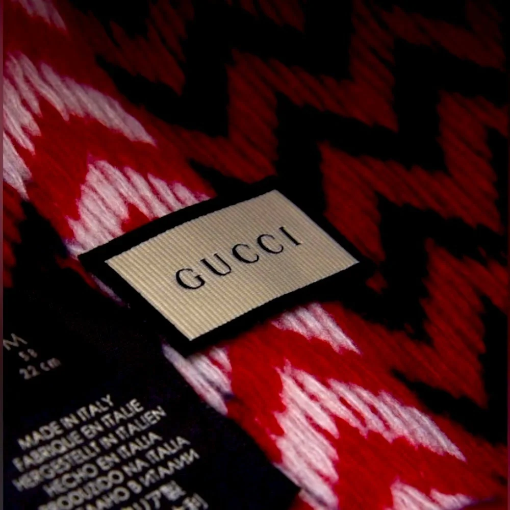 GUCCI Wool Zig Zag Knit Beanie, Unisex. Authentic, NWT